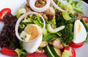 Roast Beef With Thyme and Fennel Crust